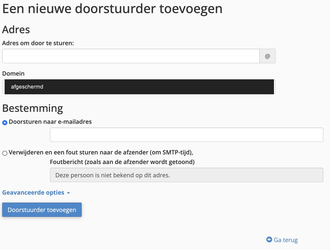 Leeg cPanel-formulier voor een e-maildoorstuurder met bronadres, domein en bestemming.